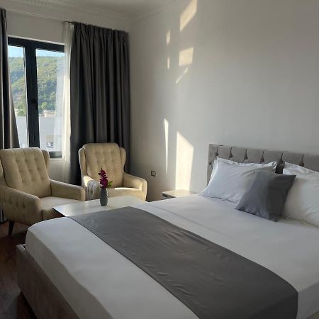 Migi Residence ดูร์เรส ภายนอก รูปภาพ