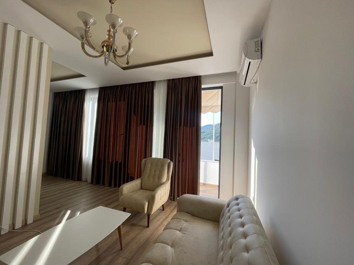 Migi Residence ดูร์เรส ภายนอก รูปภาพ