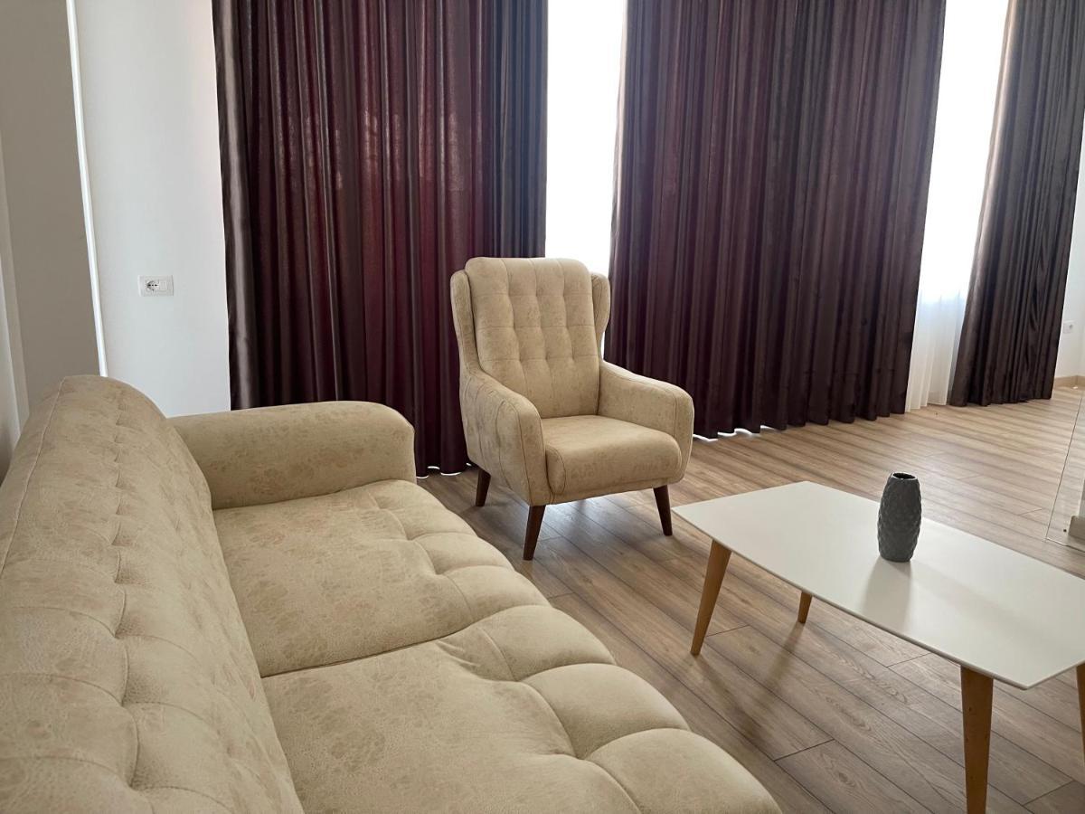 Migi Residence ดูร์เรส ภายนอก รูปภาพ